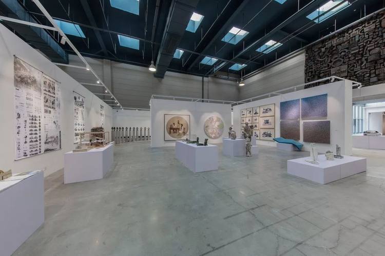 广州美术学院展览现场