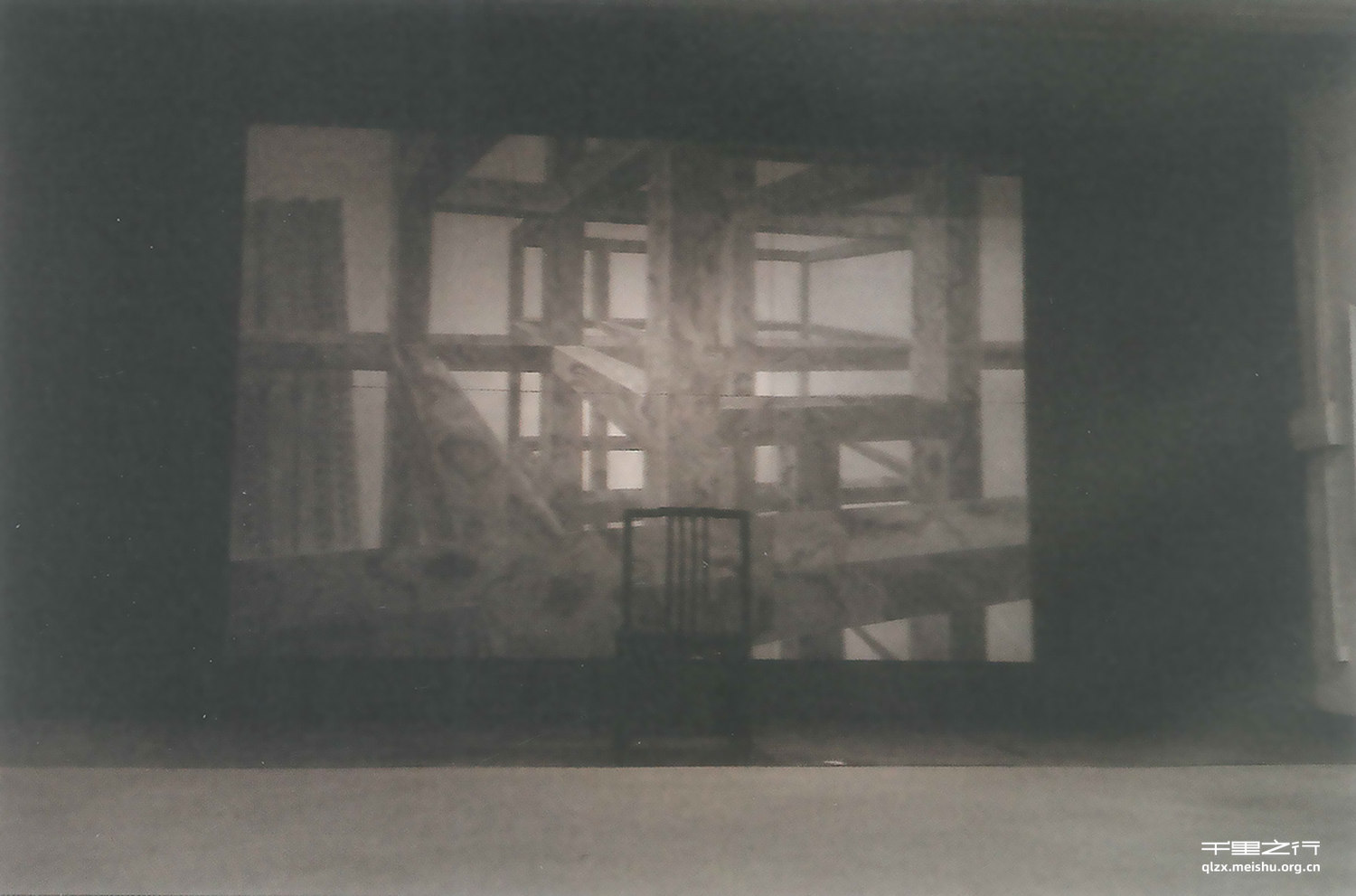 《蜃楼&middot;上升的水泥》