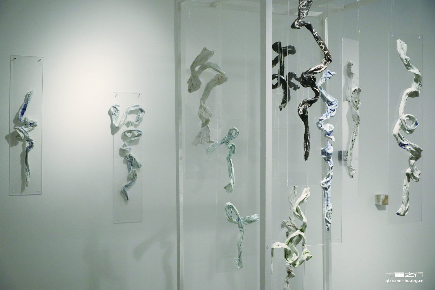 《结&middot;字》