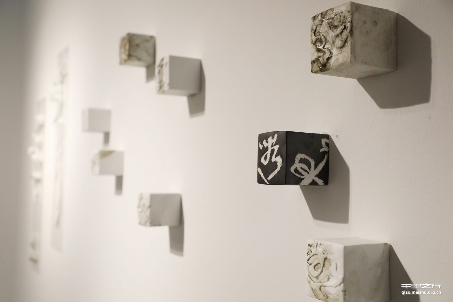 《结&middot;字》