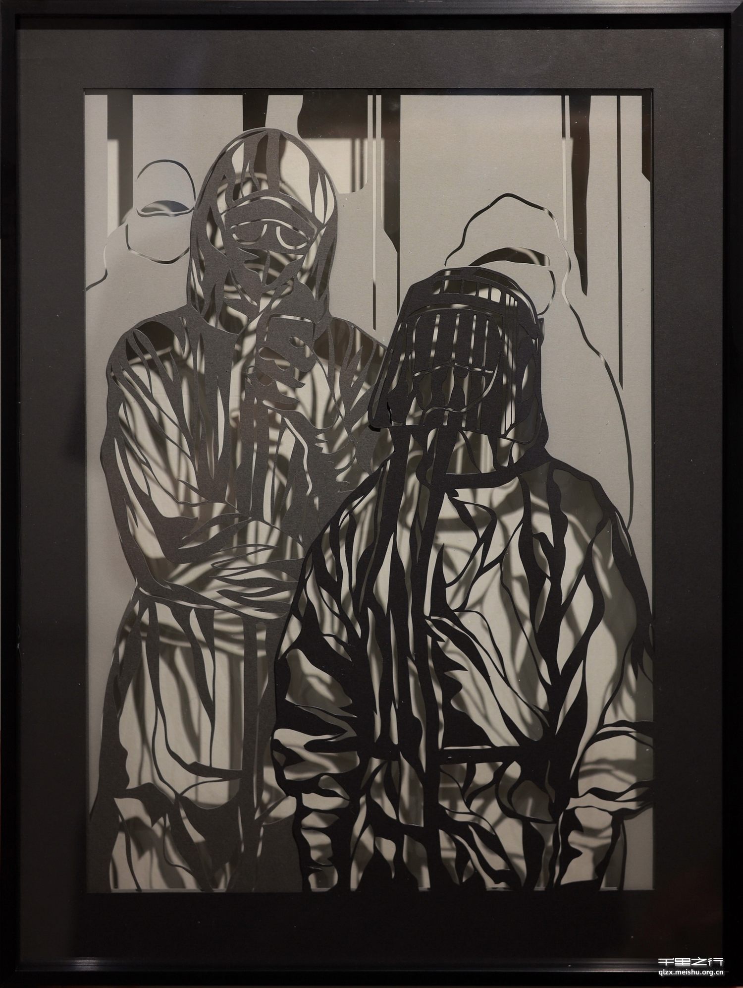 《让我再看你一眼》