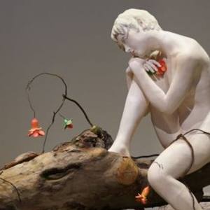 《在反复剥离中重生》