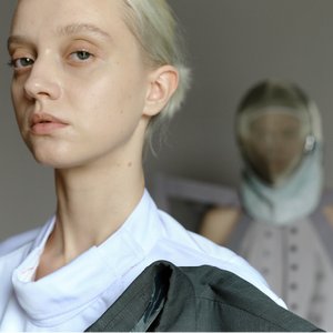 《装在套子里的人》